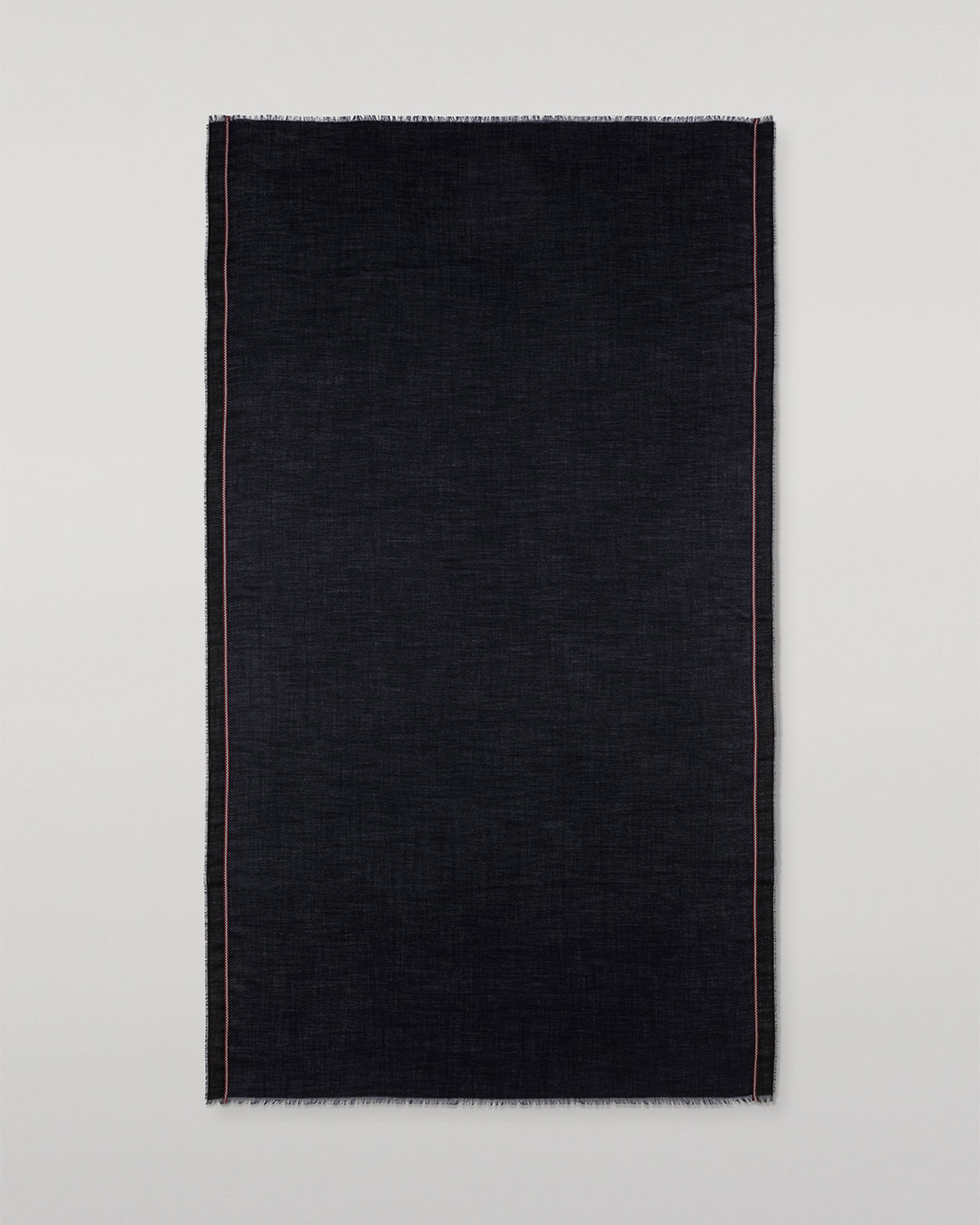 JOHNSTONS OF ELGIN IVES CHEVRON BORDER SCARF NAVY 100% CASHMERE   WA002446RU7699ONE