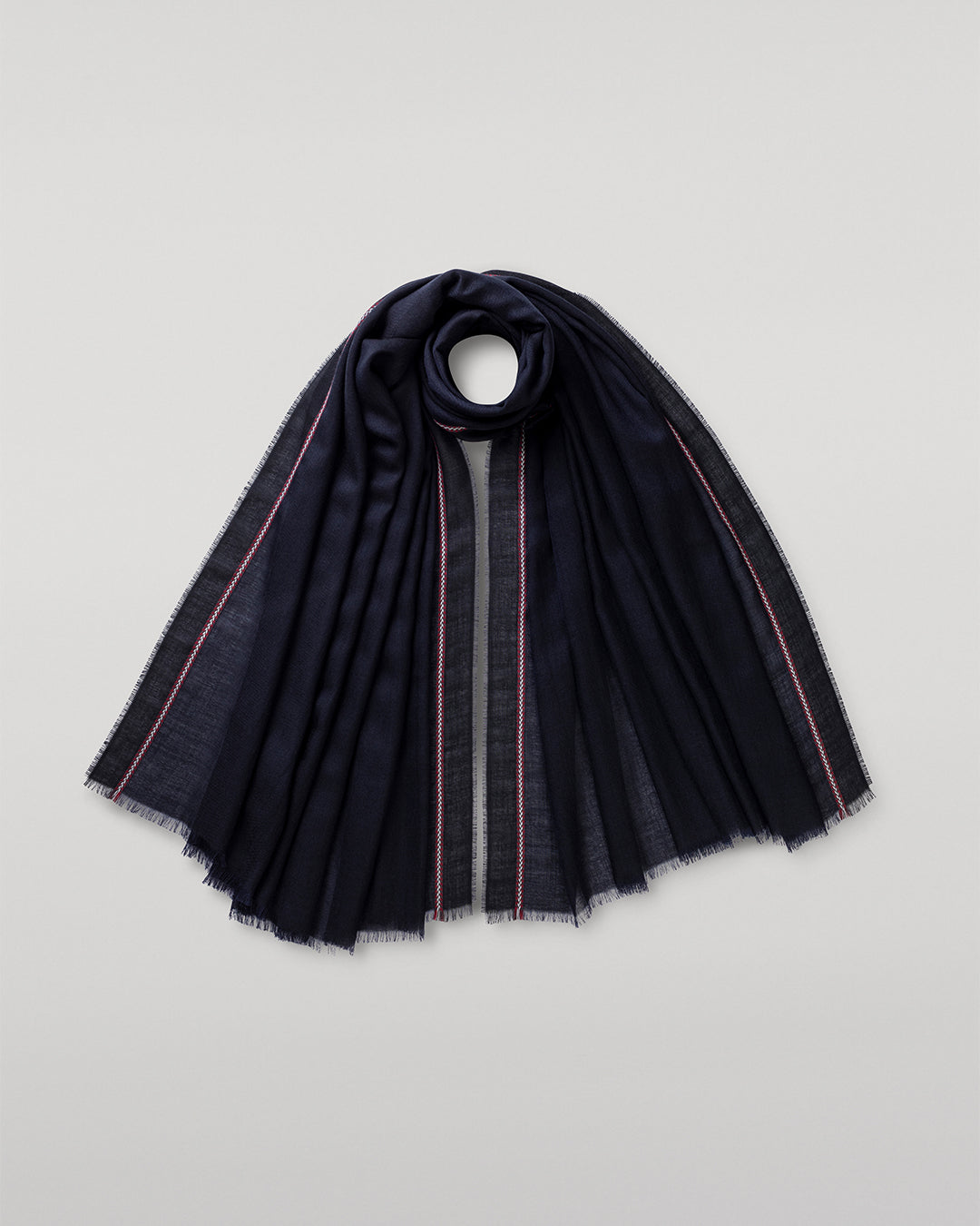 JOHNSTONS OF ELGIN IVES CHEVRON BORDER SCARF NAVY 100% CASHMERE   WA002446RU7699ONE