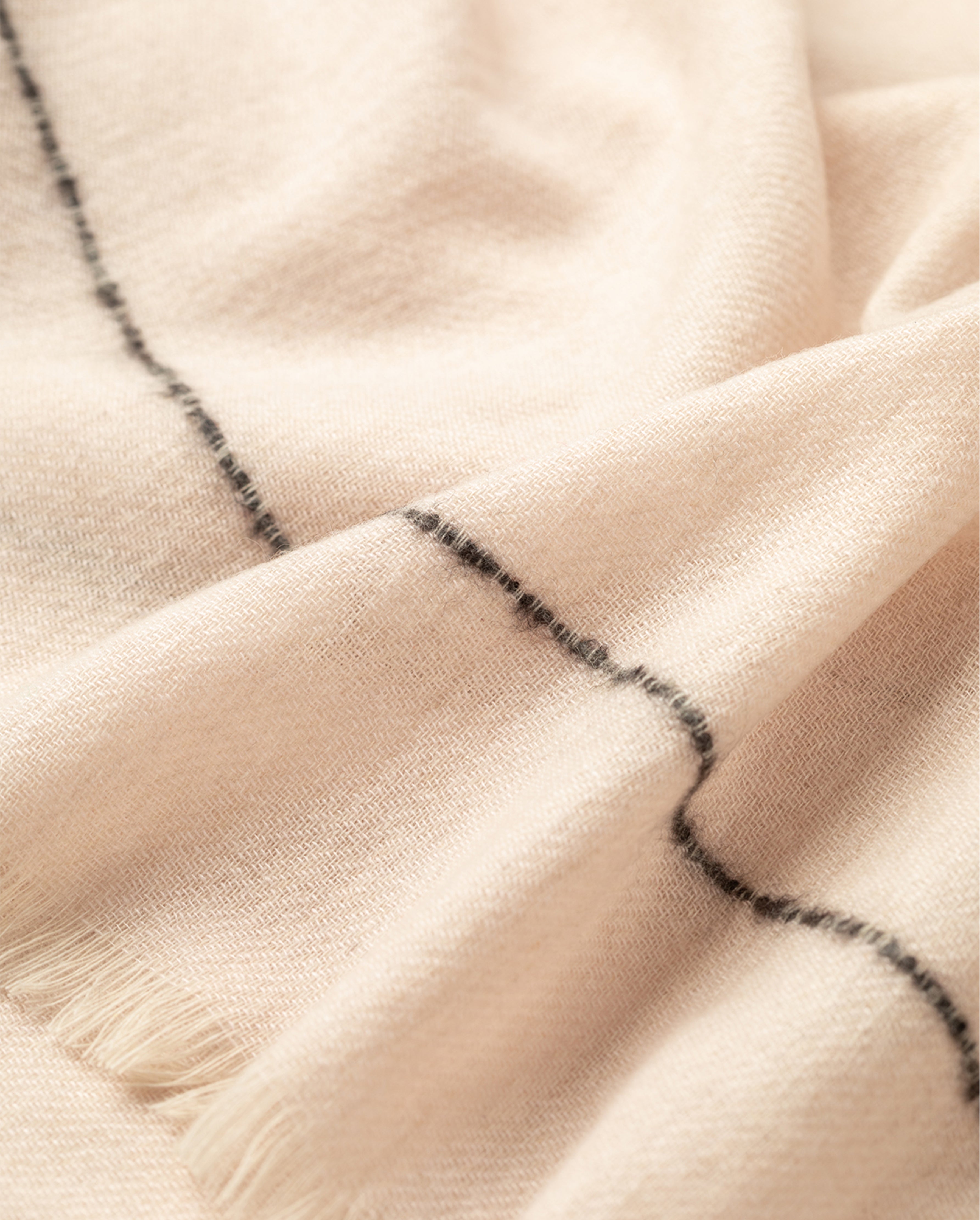 Usan Pink Cashmere Scarf – Johnstons of Elgin