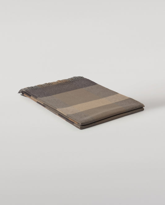 Johnstons of Elgin Umbra 100% Cashmere Plaid Throw in Brown Cairn Check WA002665RU7783ONE