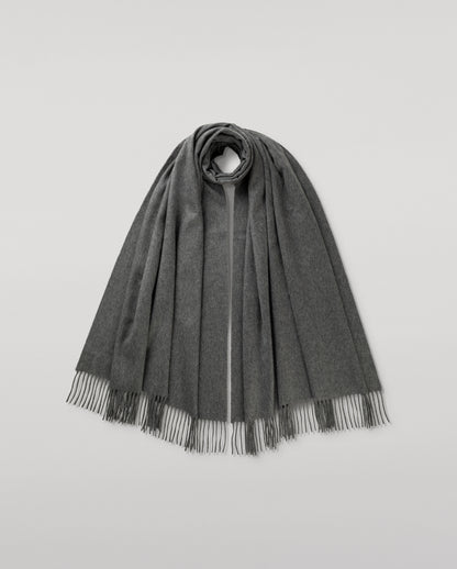 Johnstons of Elgin 100% Cashmere Stole in Mid Grey on a white background WA000056HA0501N/A