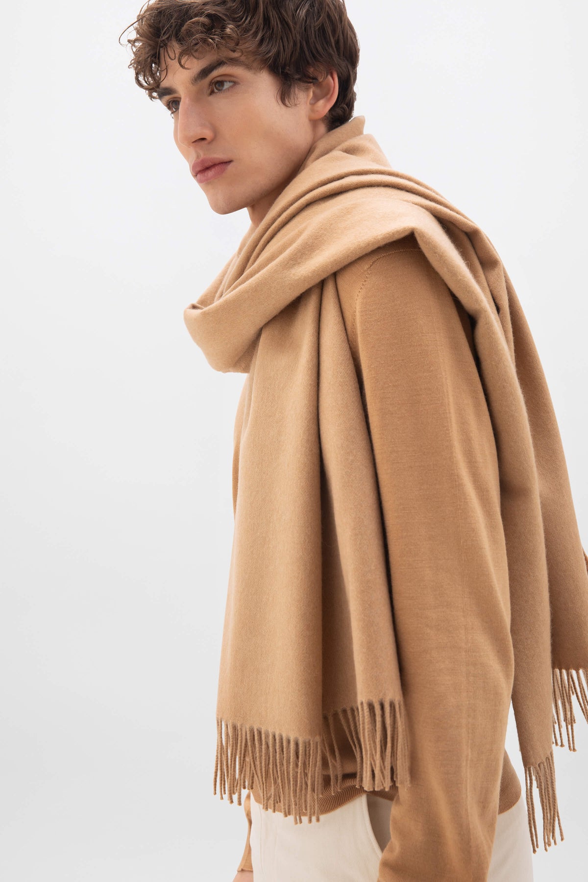 Plain Camel Cashmere Stole – Johnstons of Elgin