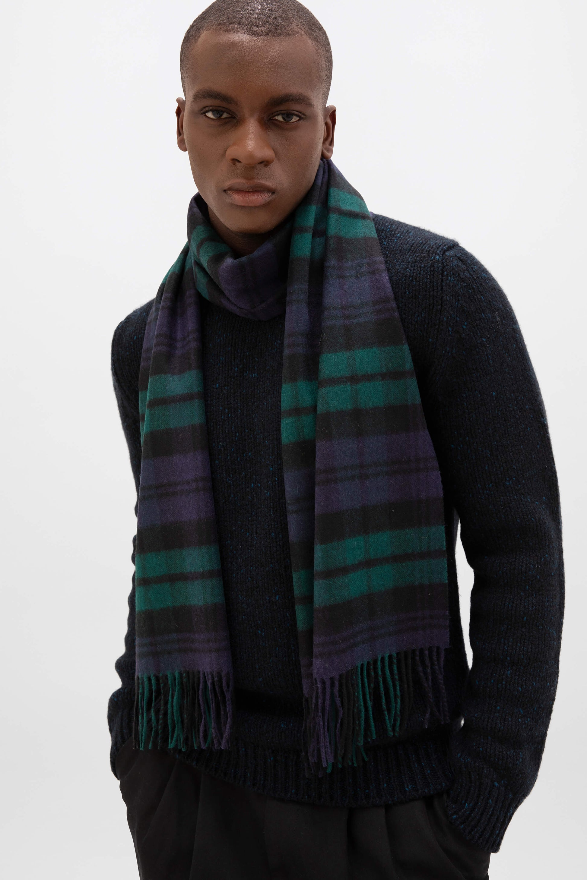 Johnstons of Elgin AW24 Woven Accessory Black Watch Wide Tartan Cashmere Scarf WA000057KU0317N/A