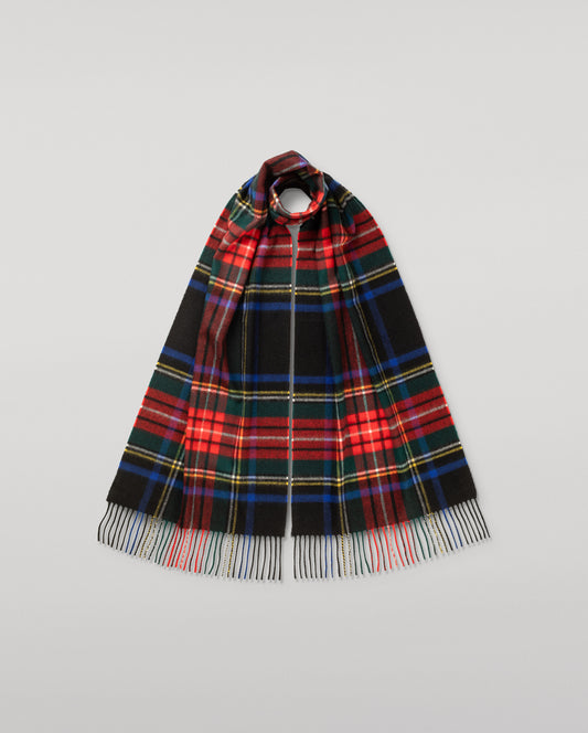 Johnstons of Elgin Tartan Oversized Cashmere Scarf in Black Stewart on a white background WA000057KU0324N/A