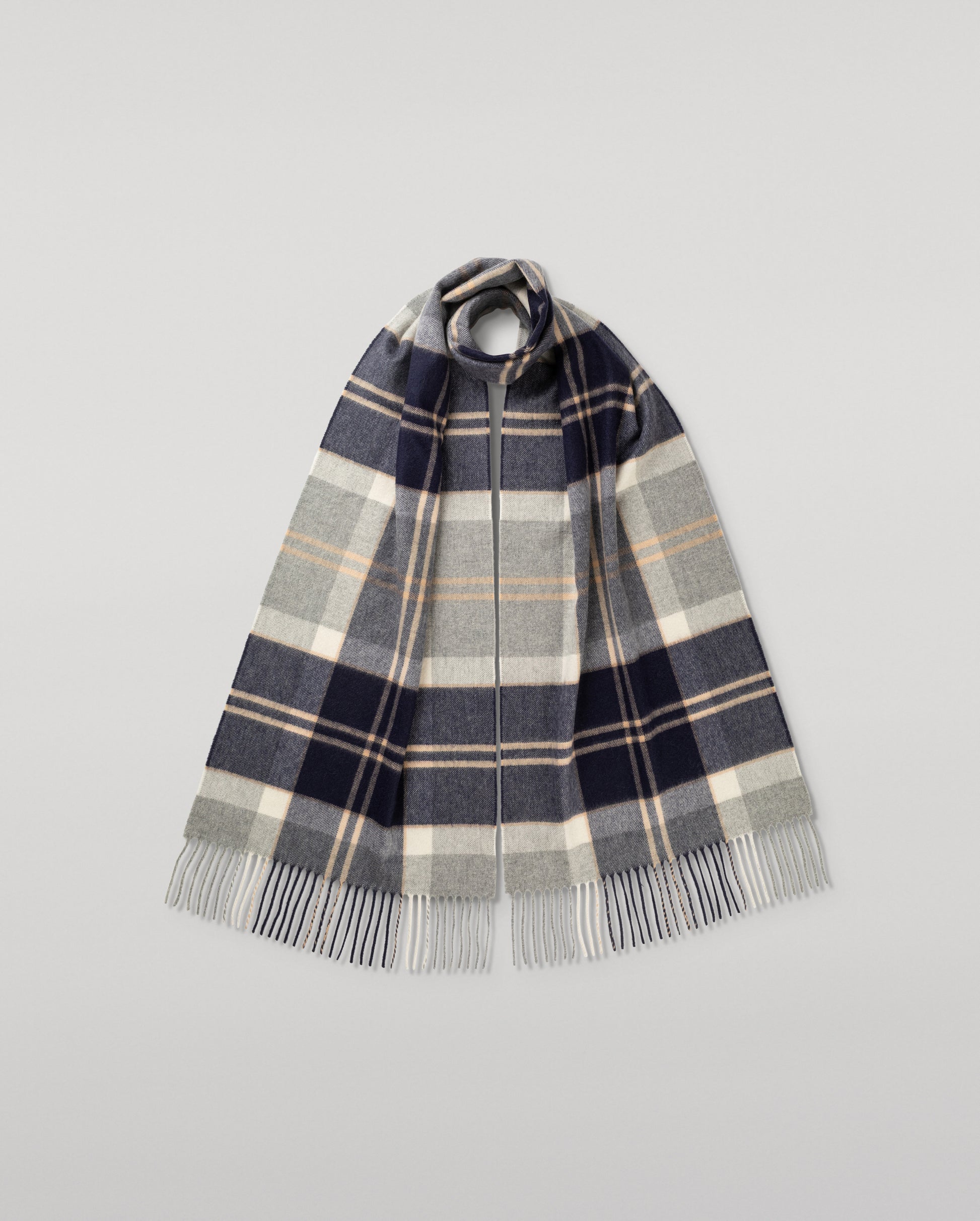Johnstons of Elgin Tartan Oversized Cashmere Scarf in Silver Bannockbane on a white background WA000057KU0499N/A