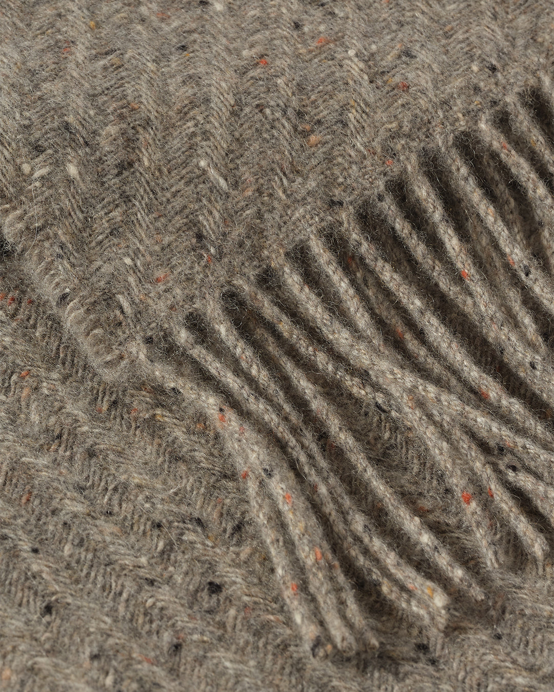 Johnstons of Elgin Lofty Cashmere Blanket in Peregrine Grey WAC02308RU7653ONE