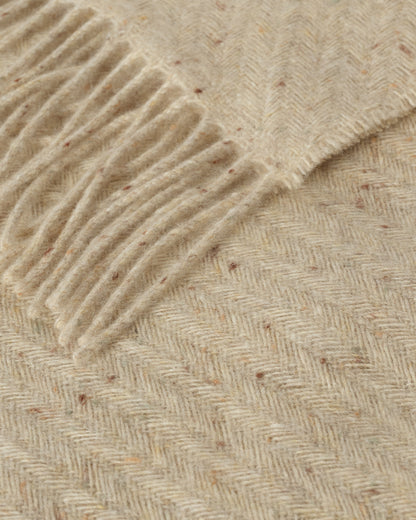 Johnstons of Elgin Lofty Twill Cashmere Blanket in Natural WAC02308RU7655ONE