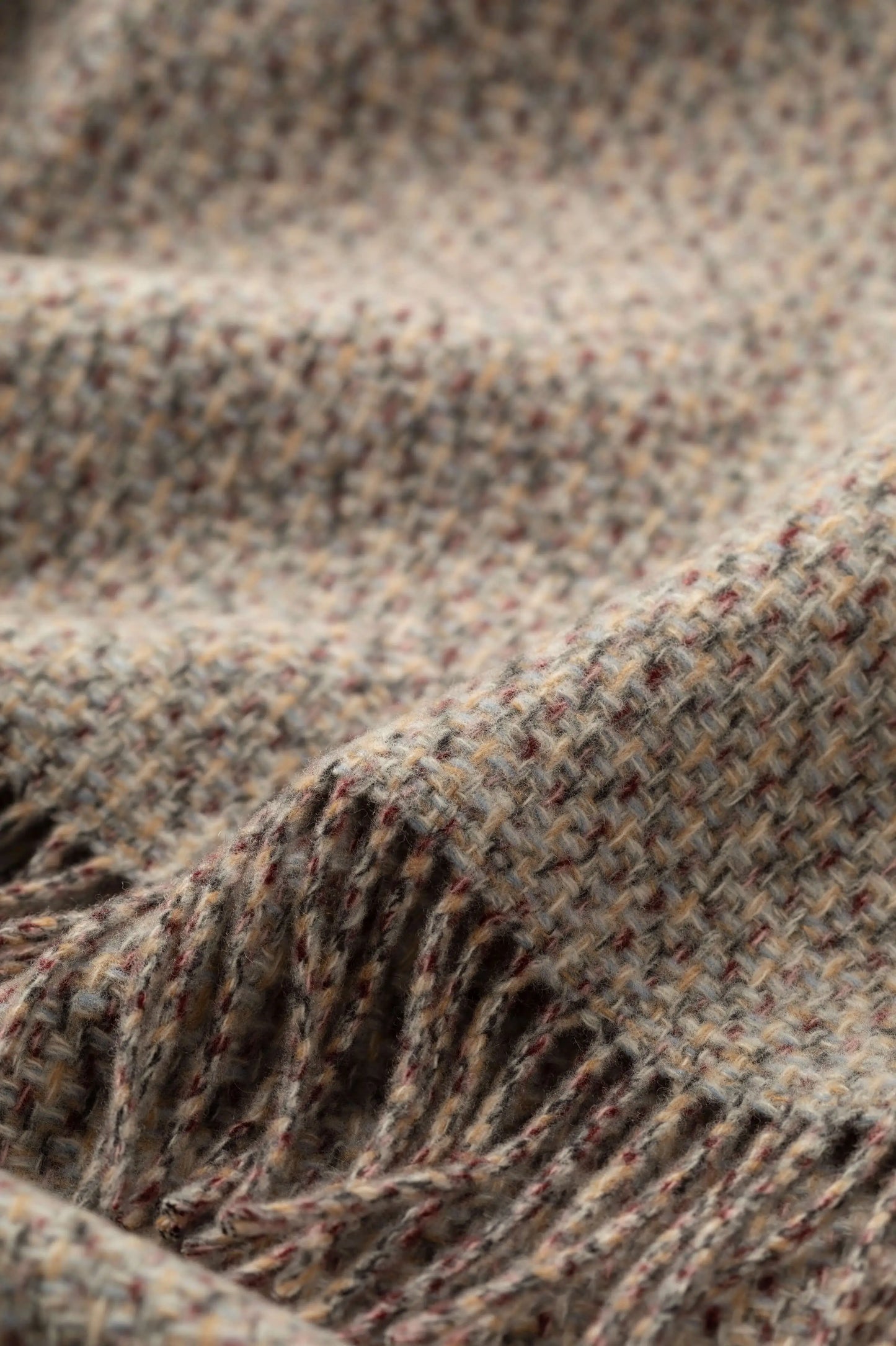 Johnstons of Elgin 2024 Blanket Collection Warm Neutral Tweed Texture Throw WB002458RU7550ONE