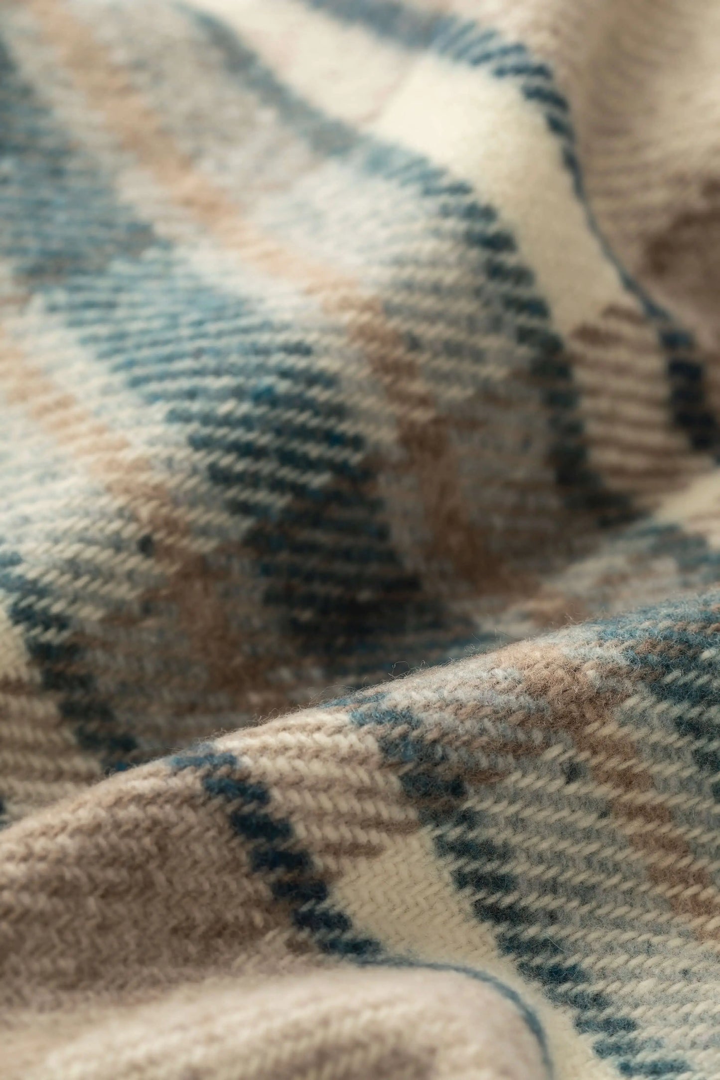 2025 Johnstons of Elgin Interiors Collection Teal Donegal Check Bed Throw WB002616RU7552ONE