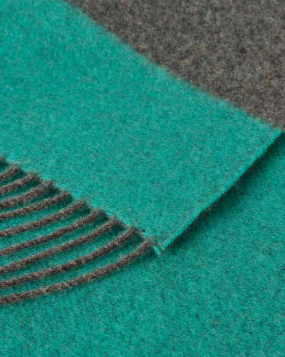 Johnstons of Elgin Green and Grey Stripe Throw 90% Wool 10% Cashmere WB002963RU7814ONE