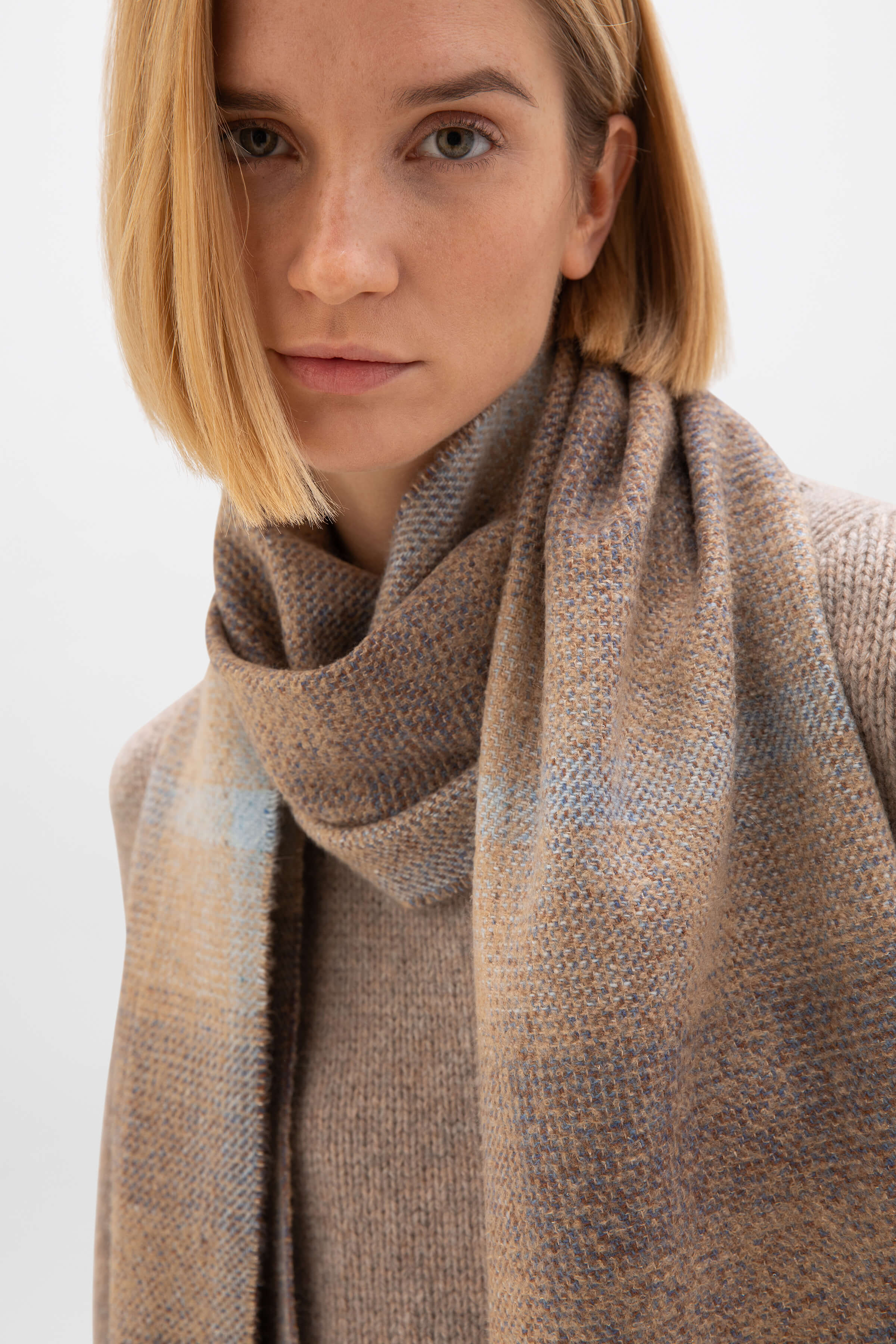 Camel Cashmere Silk Check Scarf – Johnstons of Elgin