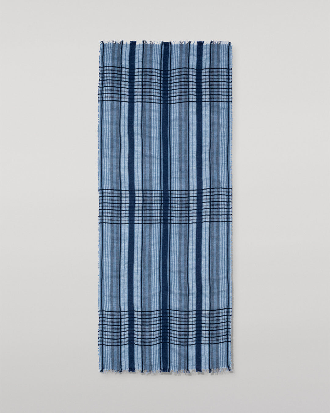 JOHNSTONS OF ELGIN CRAWTON GRAPHIC STRIPE SCARF NAVY 59 % WOOL 24% SILK 17% LINEN WB002861RU7715ONE