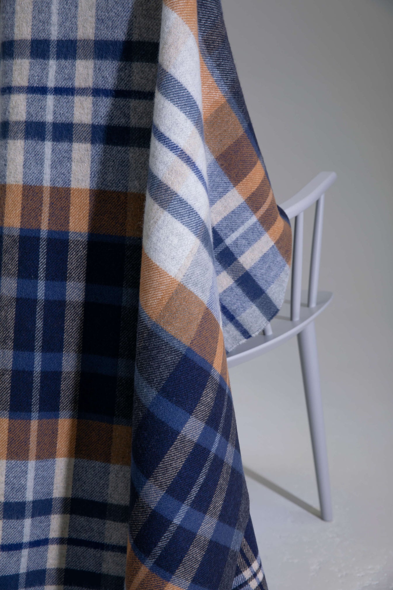 Double Face Lambswool Throw Johnstons of Elgin