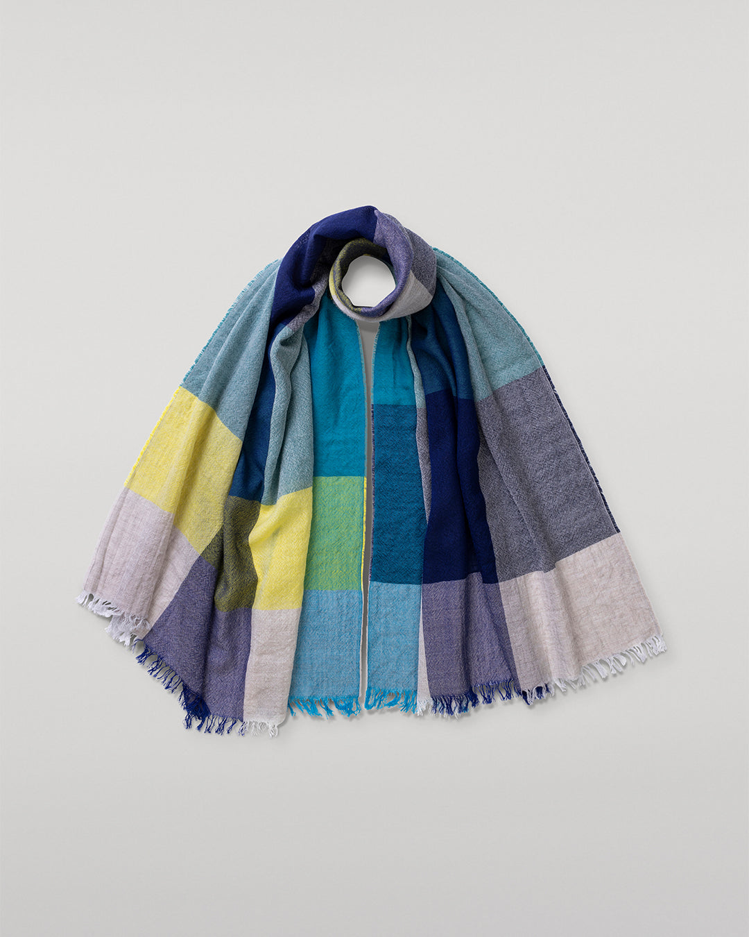 Scarves & Stoles – Page 2 – Johnstons of Elgin