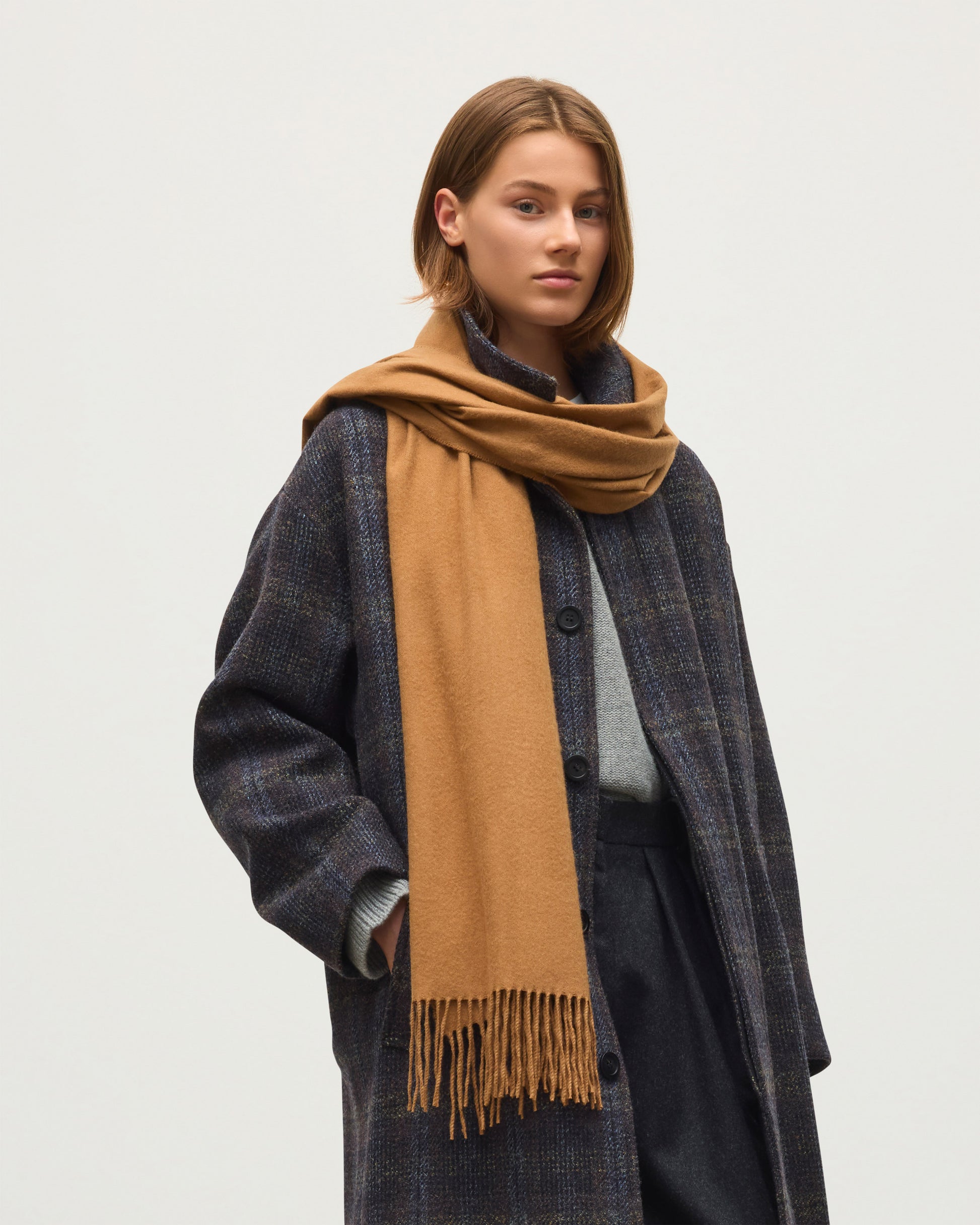 Johnstons of Elgin Vicuna  Pure Vicuña Stole WR000024SB3022N/A