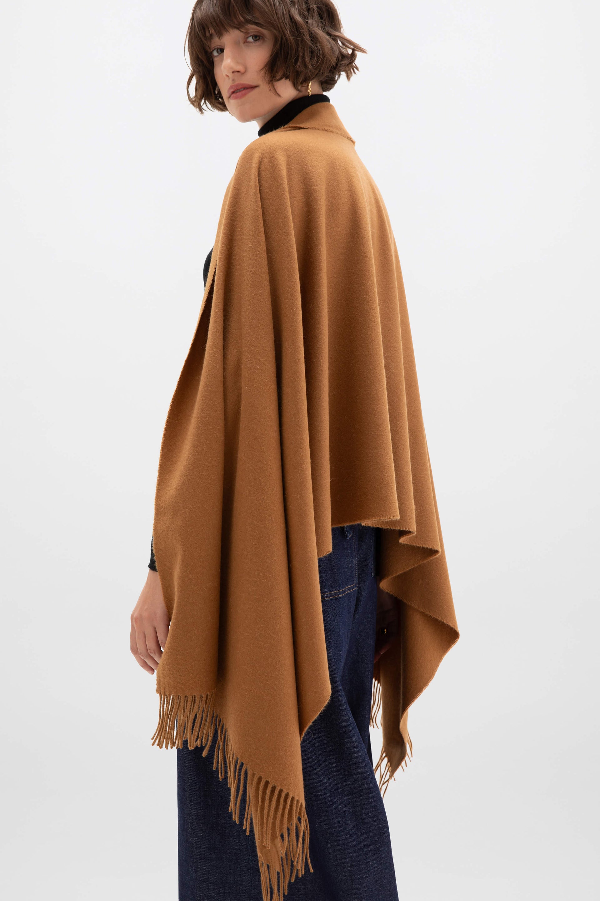 ピュアビキューナ ストール – Johnstons of Elgin 