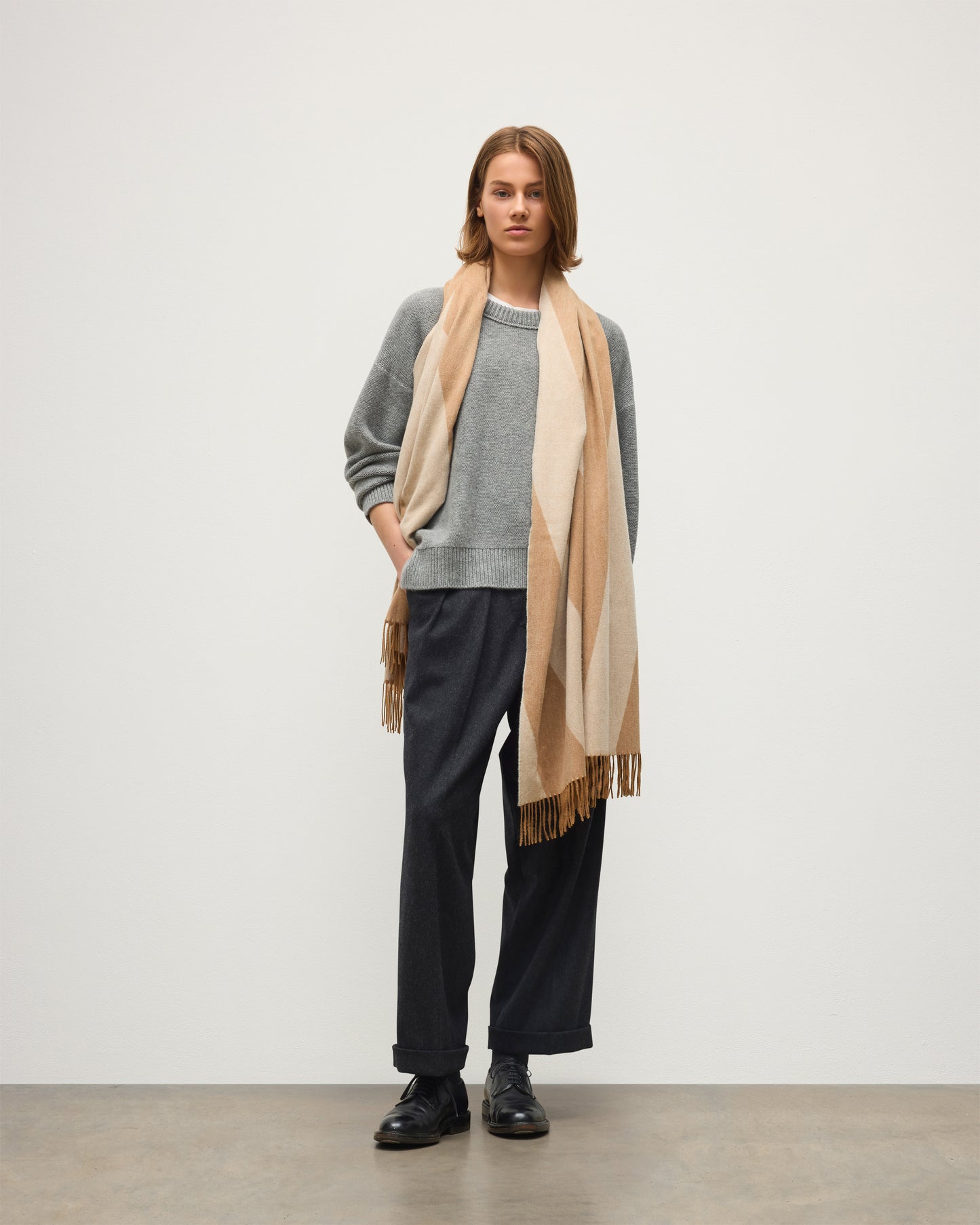 Johnstons of Elgin Vicuna  Chevron Cashmere & Vicuña Stole WV000016RU5636N/A