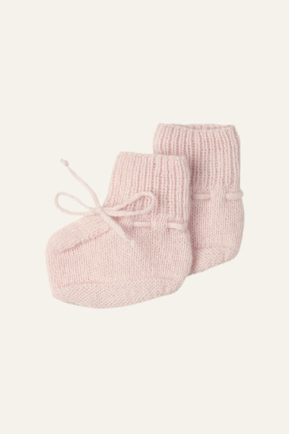 Johnstons of Elgin Hand Knitted Cashmere Baby Booties in Blush on white background 61711P191ONE