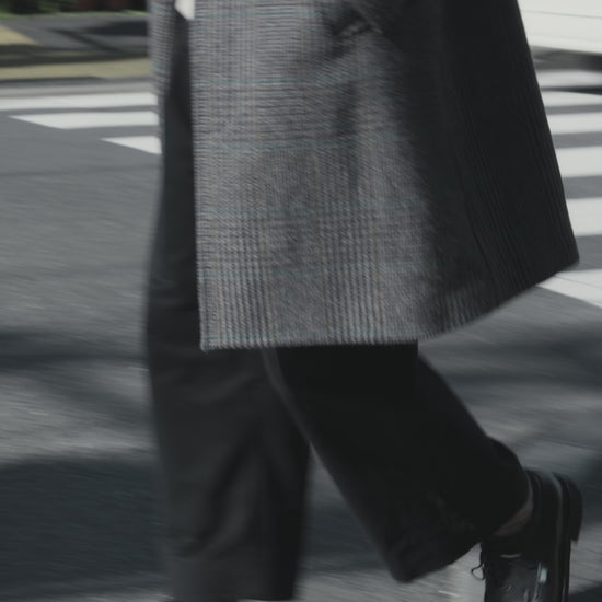 Johnstons of Elgin AW25 Men's Tailoring Dark Slate Glen Urquhart The Balmacaan' Coat | Dark Slate Check TD000475RU7678